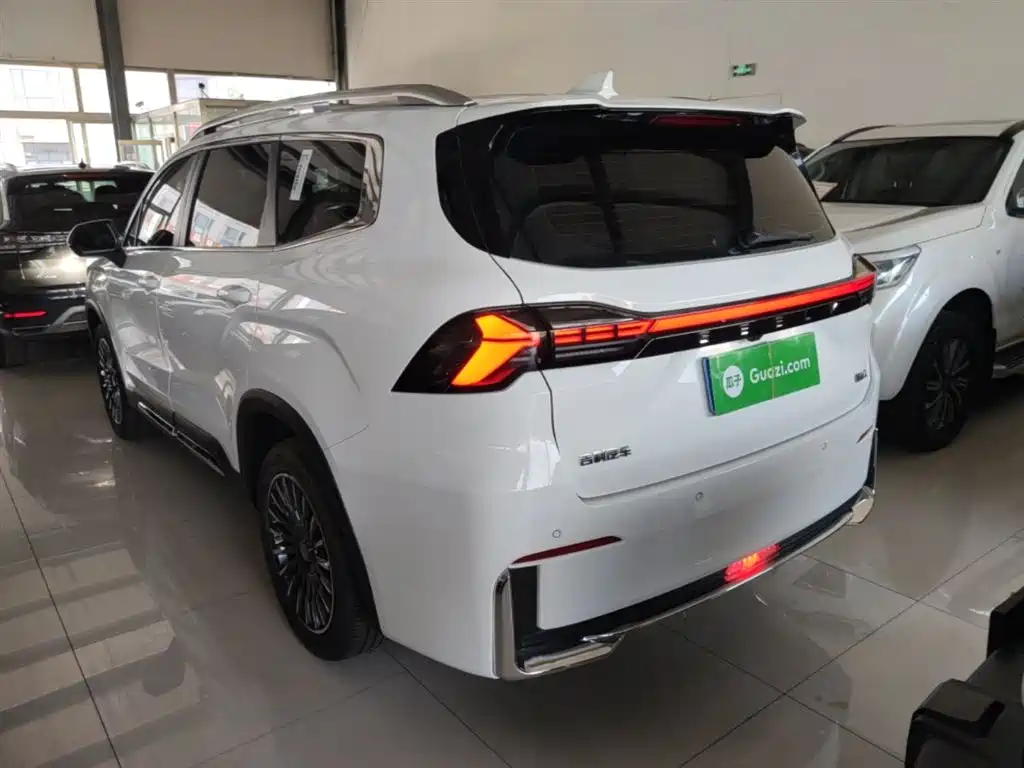 Haoyue L 2.0 T DCT Premium