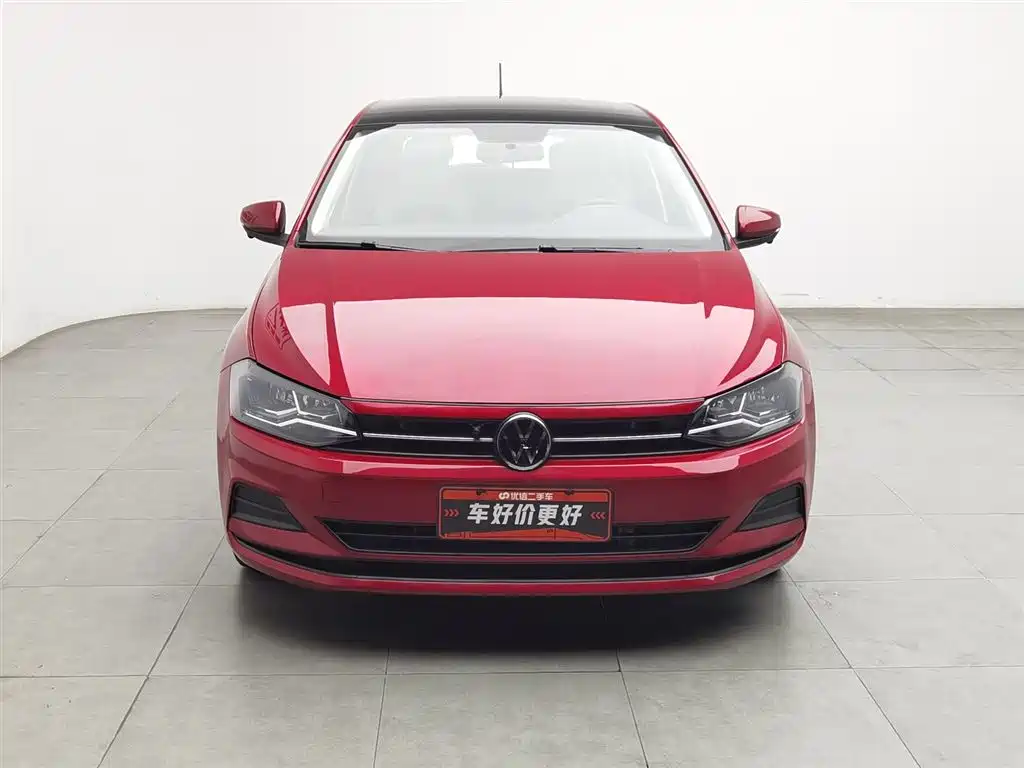 Polo Plus 1.5 L Auto Colorful Tech