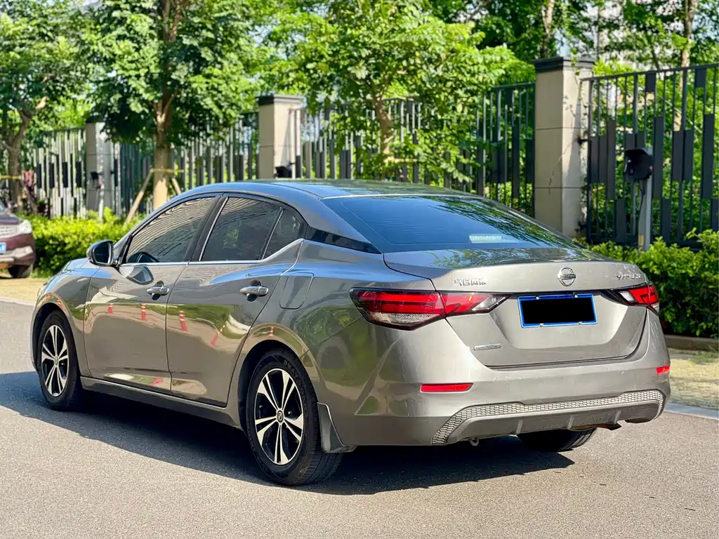 Sylphy 1.6 L XL CVT Joy