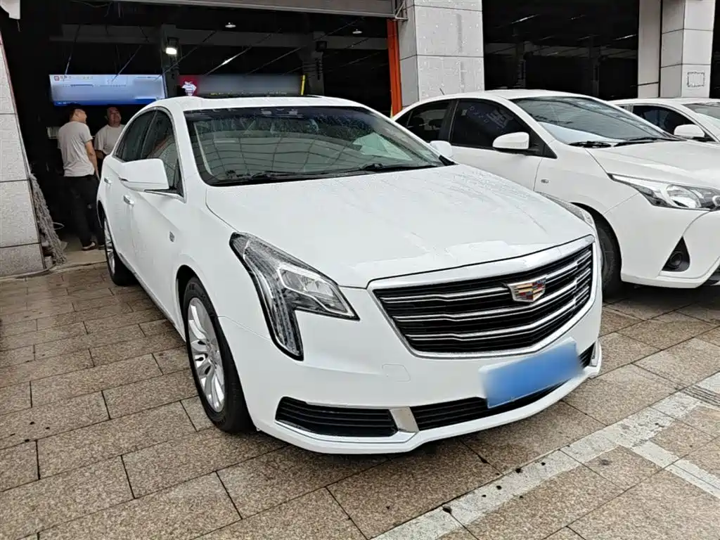 Cadillac XTS 28 T Tech