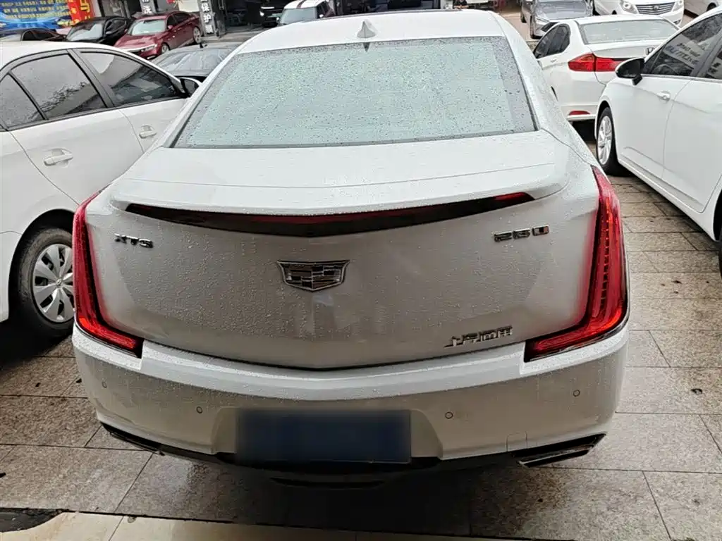 Cadillac XTS 28 T Tech