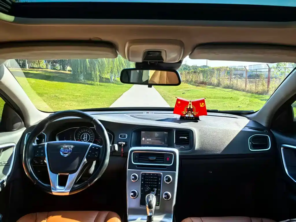 Volvo S60 S60 L 2.0 T Smart Vision