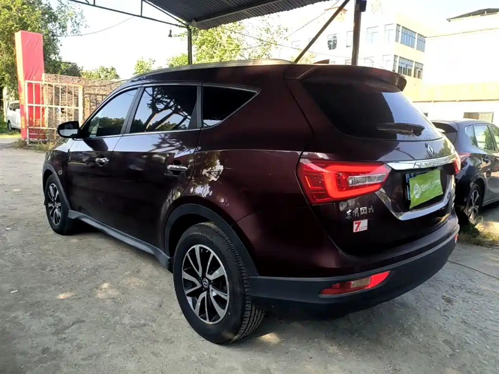 Fengguang 580 Facelift 1.5 T CVT Luxury