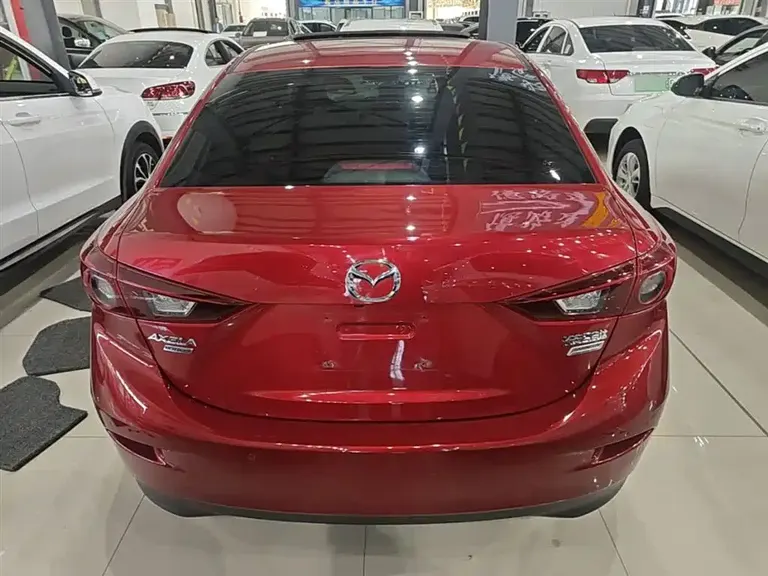 Mazda 3 Axela Sedan 1.5 L Auto Luxury
