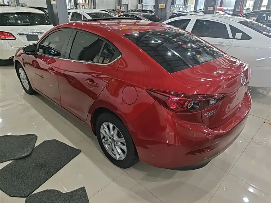 Mazda 3 Axela Sedan 1.5 L Auto Luxury