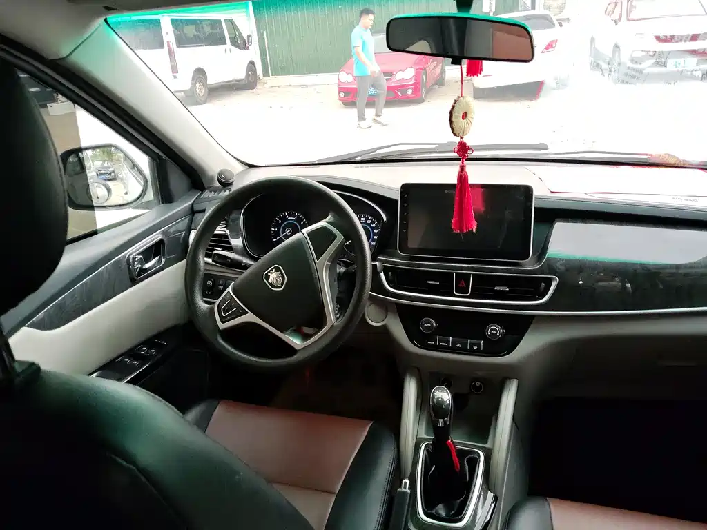 伽途im6 伽途im6 2017款 1.5 L 智悦型