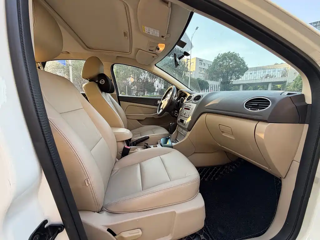 Focus Sedan Classic 1.8 L Auto Fashion