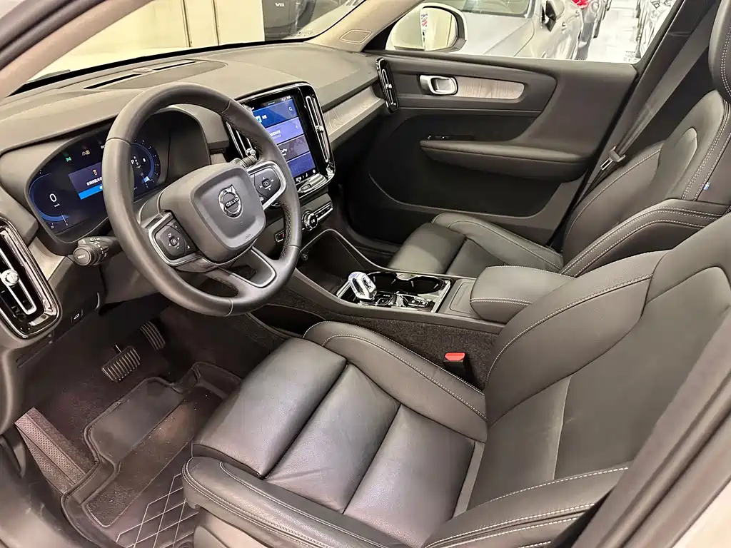 Volvo XC40 B4 4 WD Smart Vision Luxury