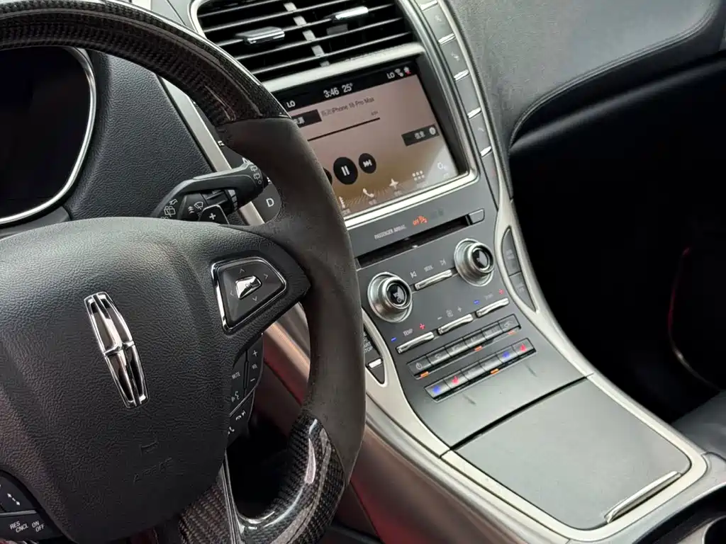 Lincoln MKX 2.0 T 4 WD Graceful