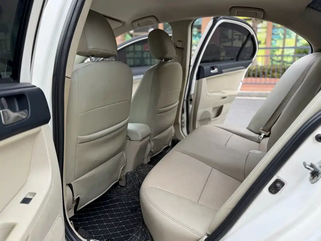 Lancer EX Fashion 1.8 L CVT Comfort
