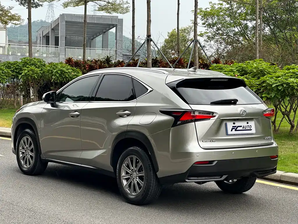 Lexus NX 200 AWD Sharp Style