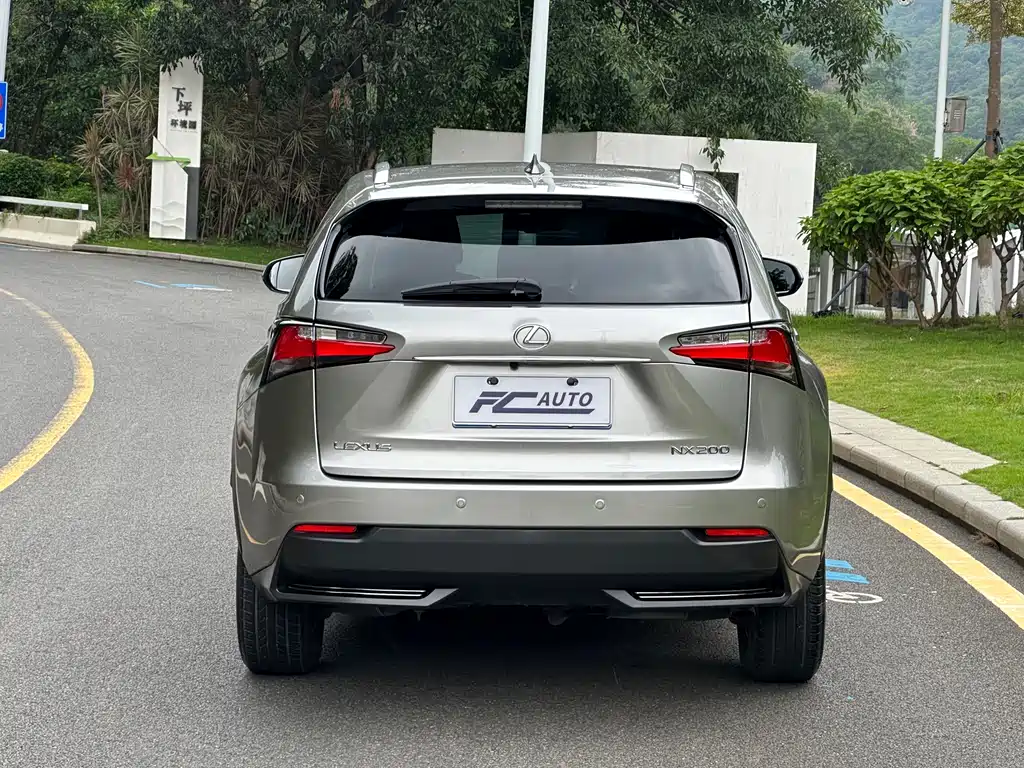 Lexus NX 200 AWD Sharp Style