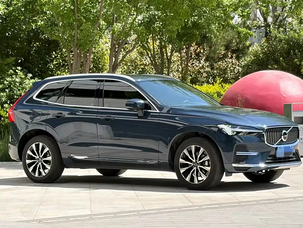 Volvo XC60 B5 4 WD Smart Vision Luxury