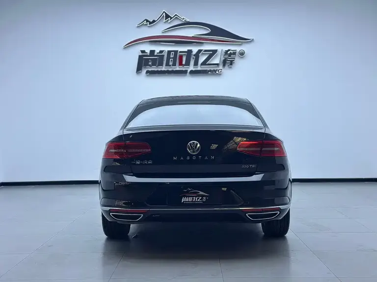 Volkswagen Magotan 330 TSI DSG Luxury