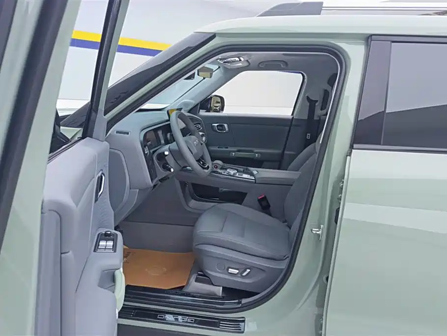 BAIC BJ30 1.5 T Magic Core Electric Drive Advanced