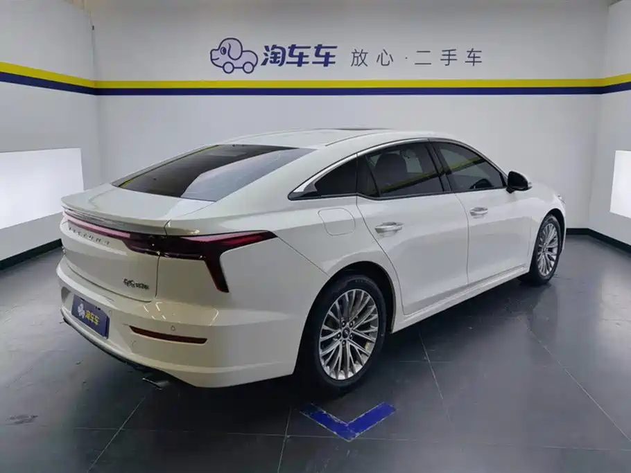 Besturn B70 3 rd Gen 1.5 T Auto Joy
