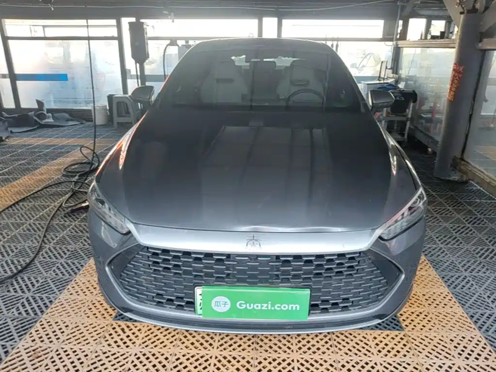 Qin PLUS Champion DM-i 120 KM Transcend