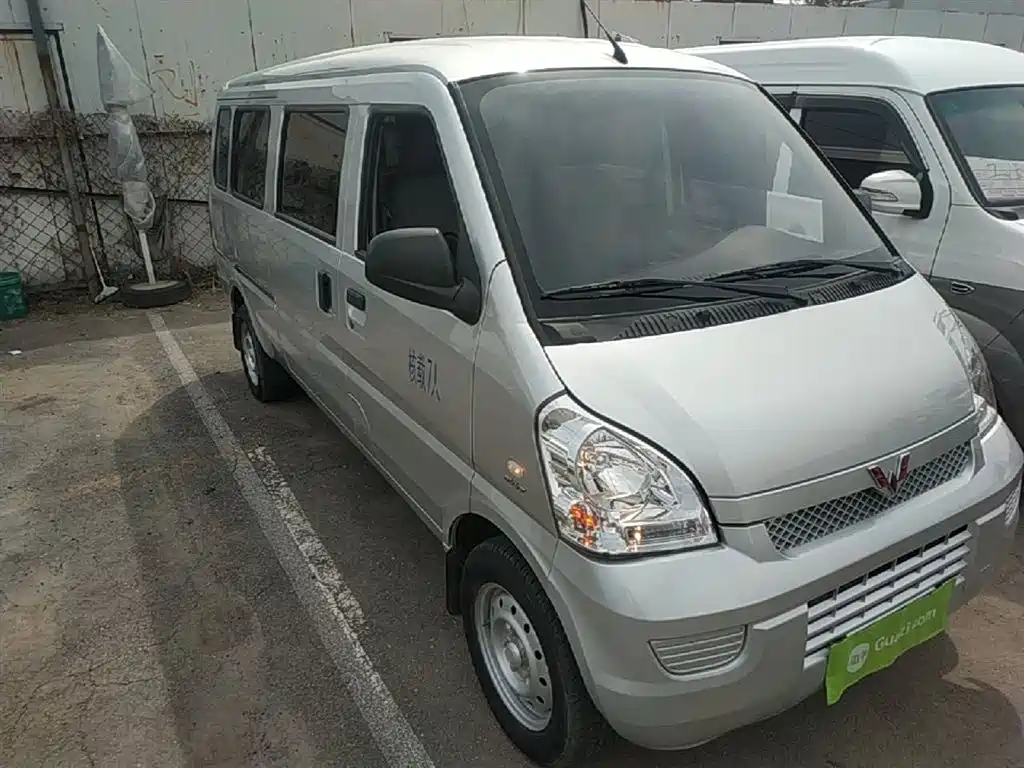 Wuling Rongguang 1.5 L Extended Basic L3 C