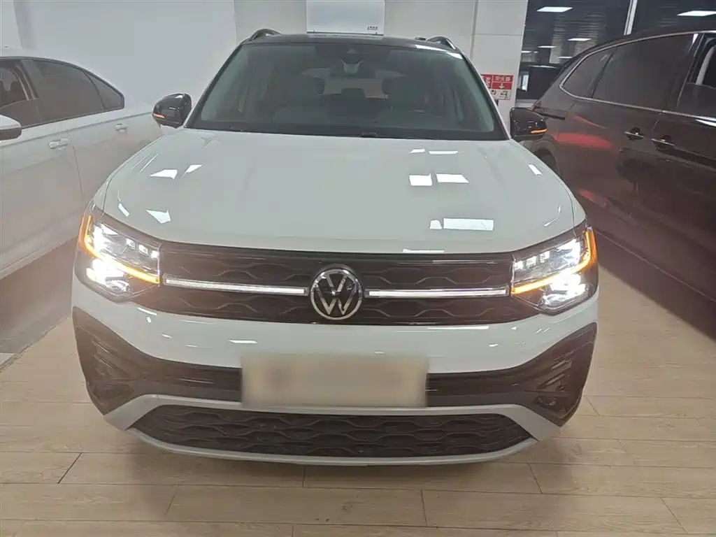 Tharu 300 TSI 2 WD Moon Supreme