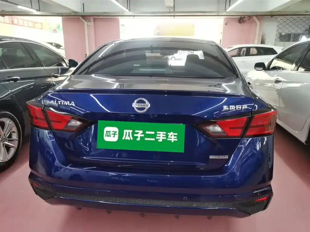 Teana 2.0 L XL Comfort