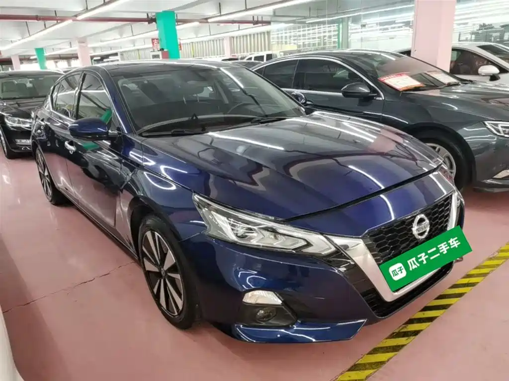 Teana 2.0 L XL Comfort