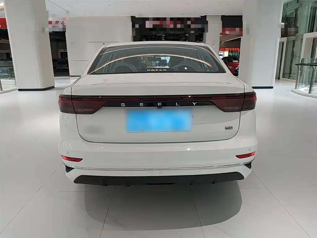 Emgrand 帝豪 2026款 400万纪念款 1.5 L CVT超越型
