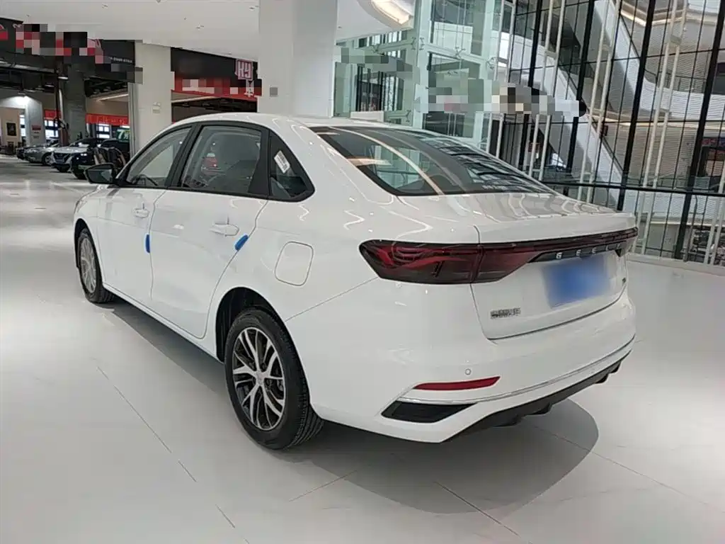 Emgrand 帝豪 2026款 400万纪念款 1.5 L CVT超越型