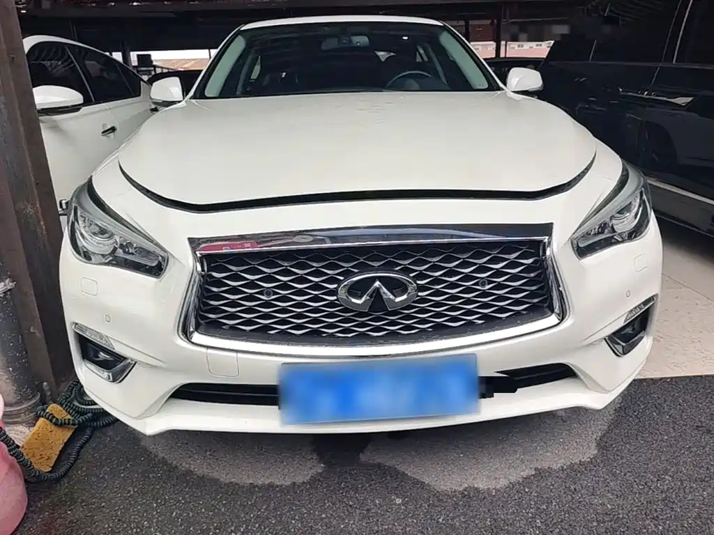 Infiniti Q50 L 2.0 T Comfort Enjoyment CN-VI