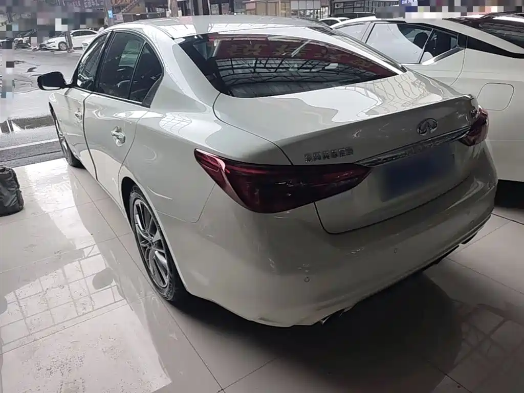 Infiniti Q50 L 2.0 T Comfort Enjoyment CN-VI