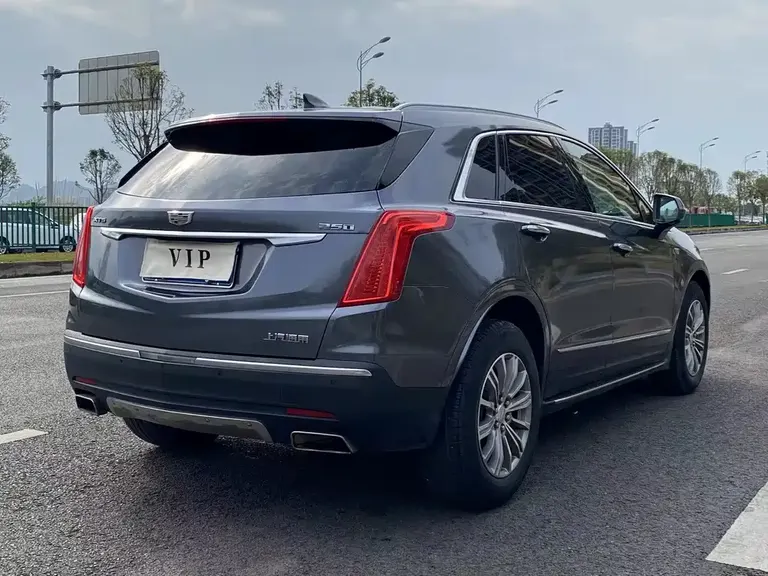 Cadillac XT5 Anniversary Celebration 25 T Luxury