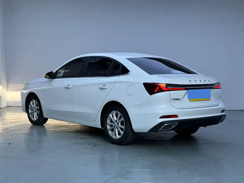 Roewe i5 1.5 L CVT Luxury