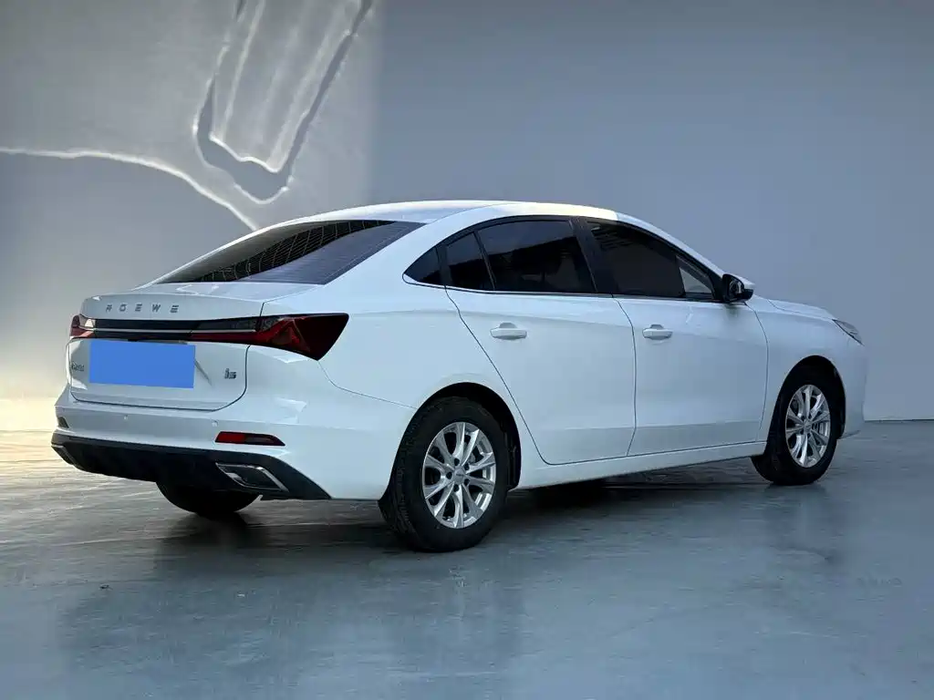 Roewe i5 1.5 L CVT Luxury