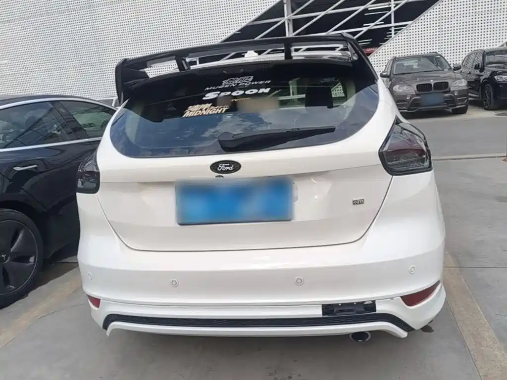 Focus Hatchback EcoBoost 180 Auto Elite