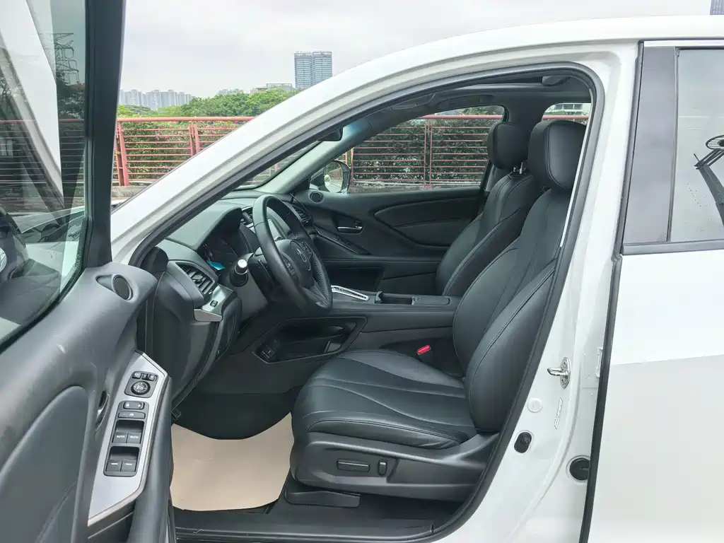 Acura CDX 讴歌CDX 2021款 1.5 T 两驱畅享版