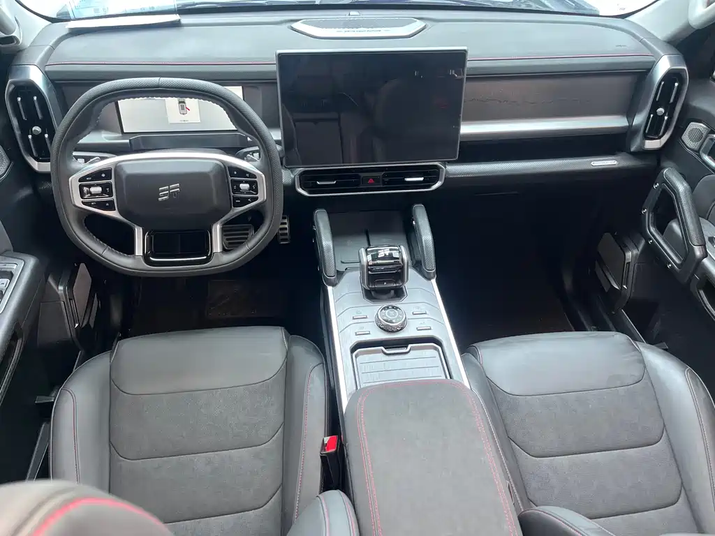 Jetour Traveller 2.0 T 4 WD Cross PRO