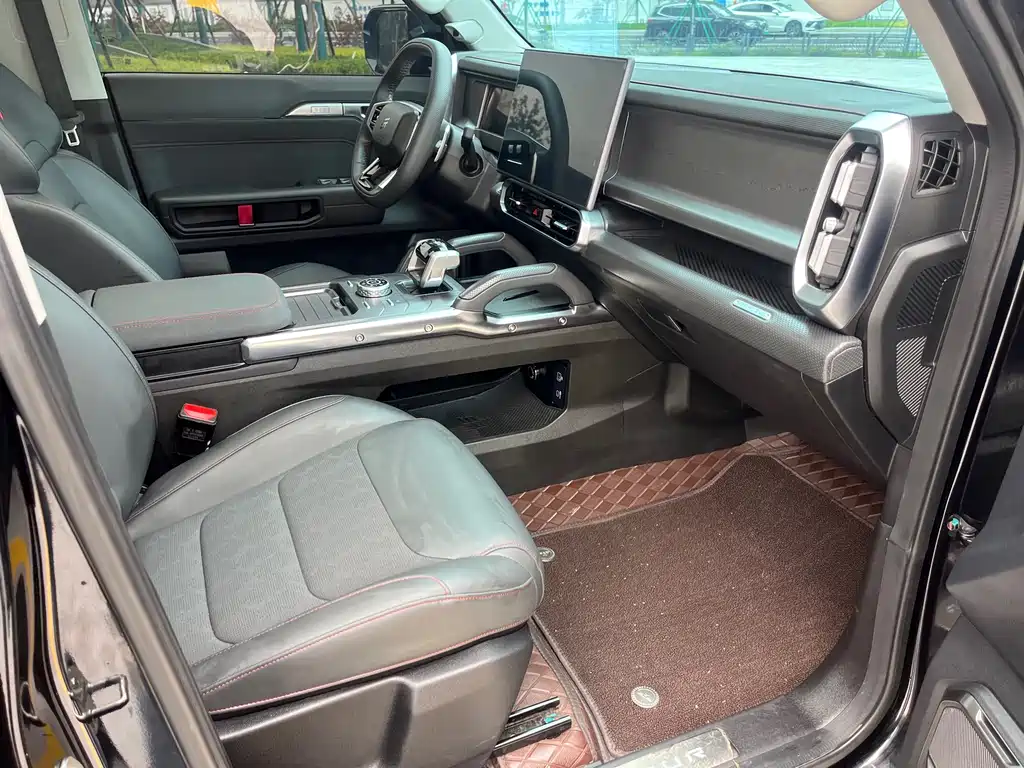Jetour Traveller 2.0 T 4 WD Cross PRO