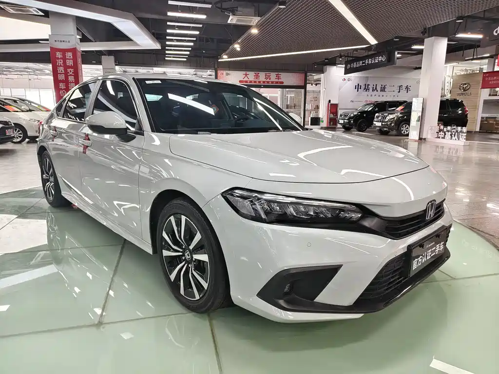 Civic 2.0 L e:HEV Pioneer