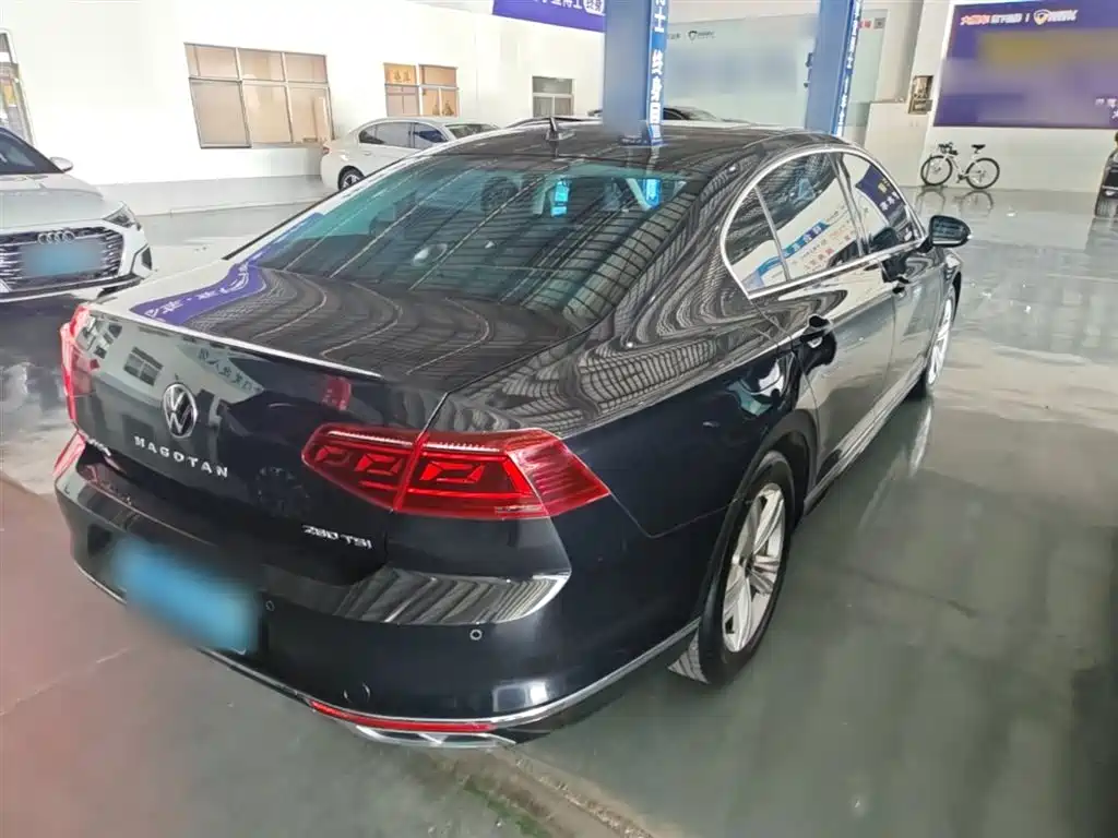 Magotan 200 10 K Commemorative 280 TSI DSG Comfort