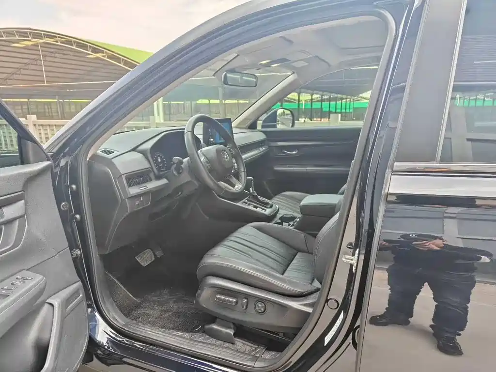 Breeze 240 TURBO 2 WD Luxury 5-seat