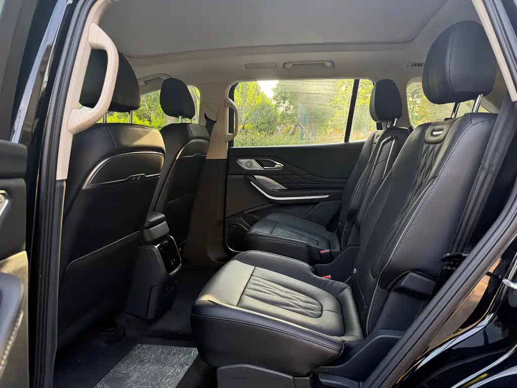 Hongqi HS7 PHEV 2.0 T PHEV 4 WD Flagship Smooth 6-seat