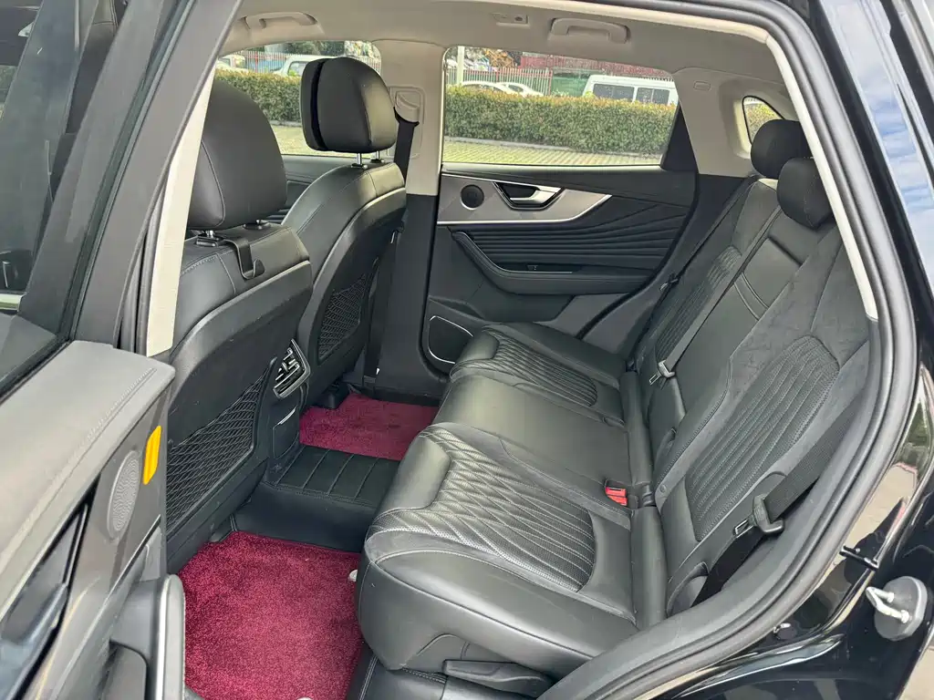 Hongqi HS5 2.0 T 4 WD Flagship Enjoyment Pro