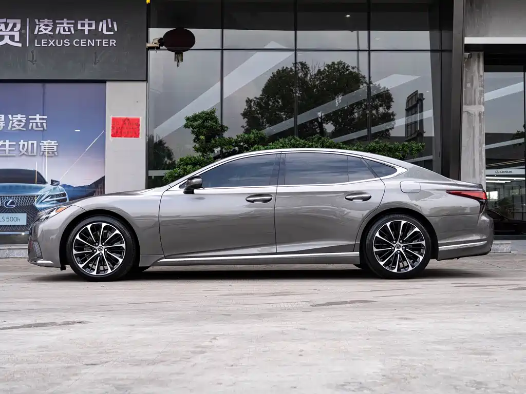 Lexus LS 500 h Executive