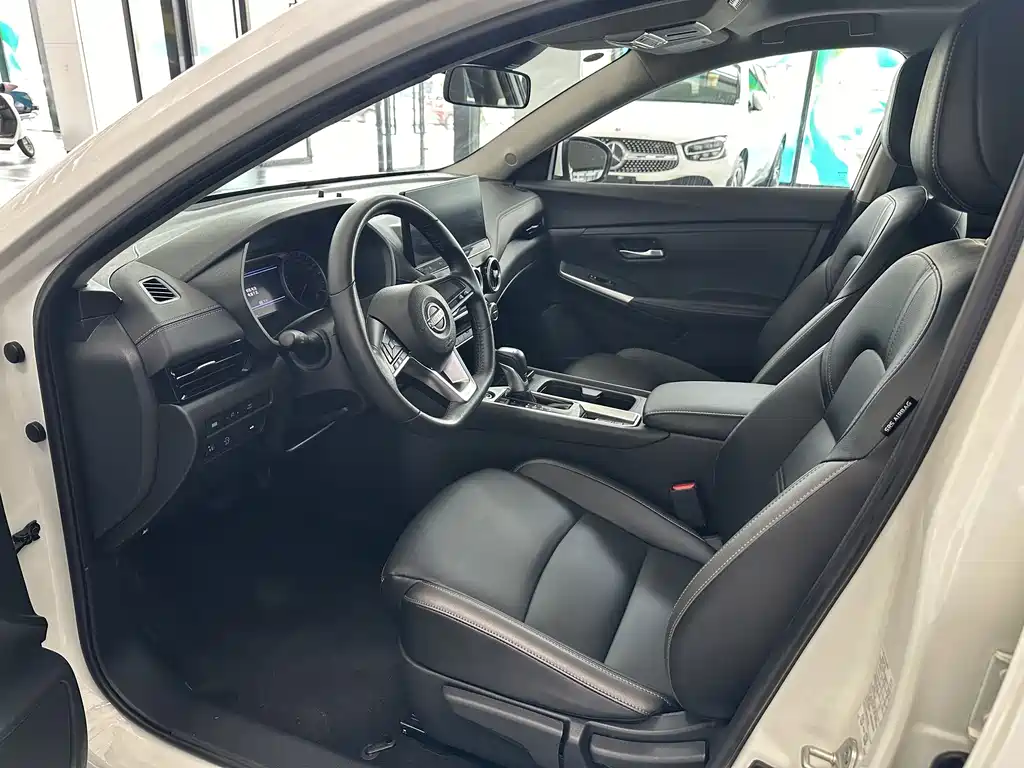 Sylphy 1.6 L CVT Joy