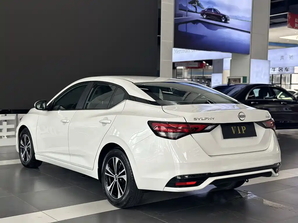 Sylphy 1.6 L CVT Joy
