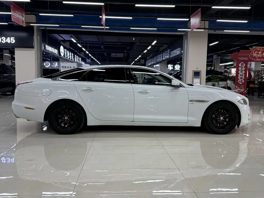 Jaguar XJ XJL 3.0 SC 2 WD Graceful Business