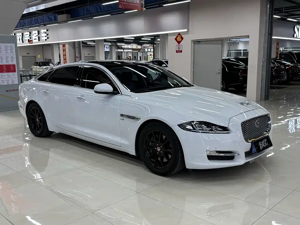 Jaguar XJ XJL 3.0 SC 2 WD Graceful Business