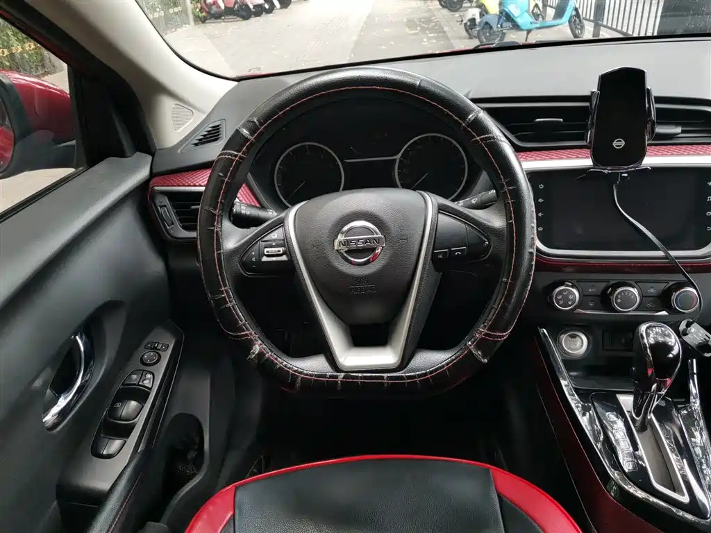 Lannia 1.6 L CVT Connected Smart Cool CN-V