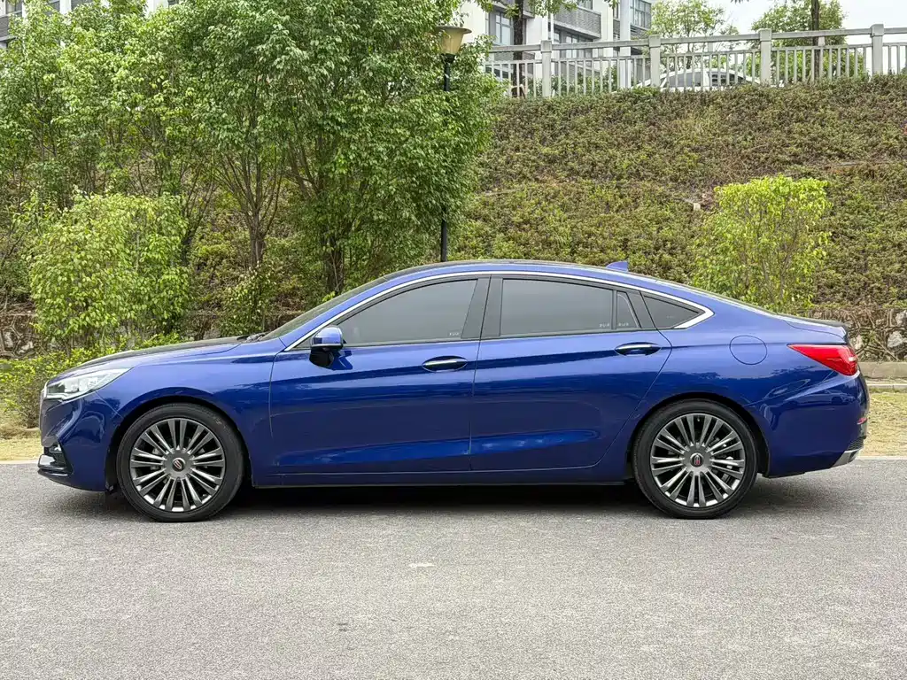 Hongqi H5 1.8 T Auto Connected Flagship Charm