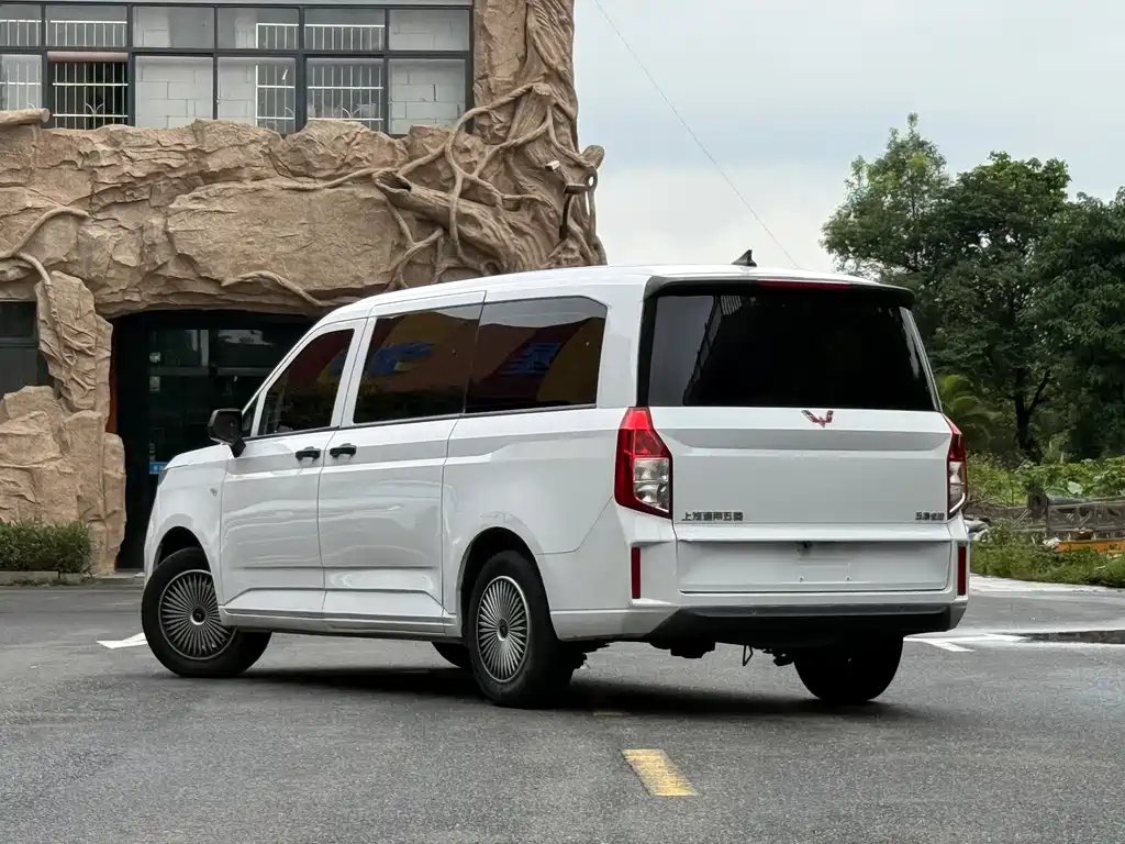 Wuling Journey 1.5 T Manual Comfort