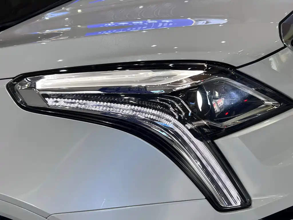 Cadillac XT5 2.0 T 2 WD Luxury
